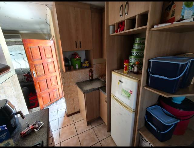 3 BEDROOM HOUSE FOR SALE IN BOITEKONG